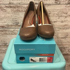 Women’s Rockport dress shoes